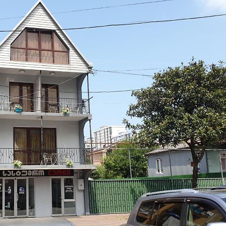 Hotel Leon Batumi Exterior photo