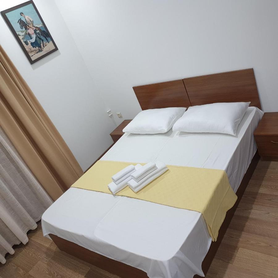 Hotel Leon Batumi Exterior photo