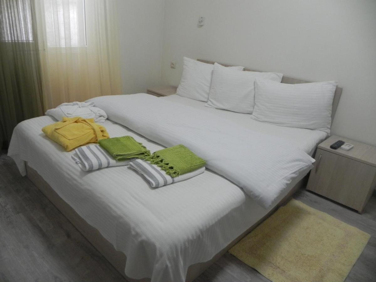 Hotel Leon Batumi Room photo