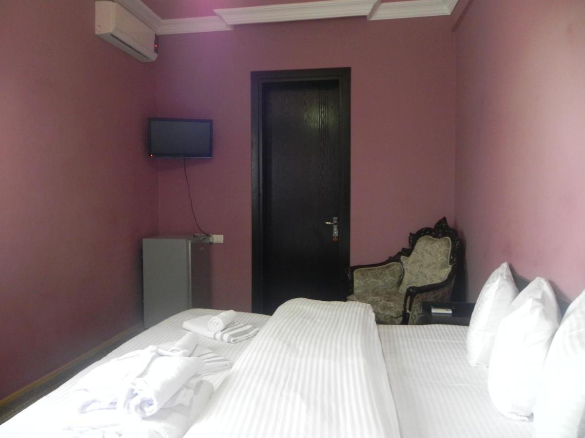 Hotel Leon Batumi Room photo